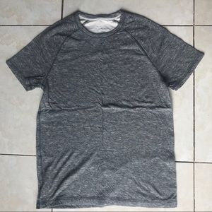Men’s Medium Guess Shirt